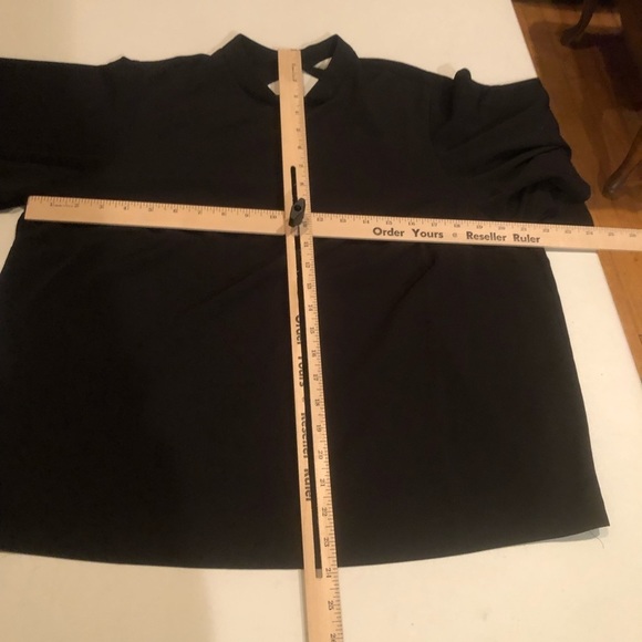 H&M size  XL black top with open back cut out bell 3/4 bell sleeves oversized - Picture 4 of 6